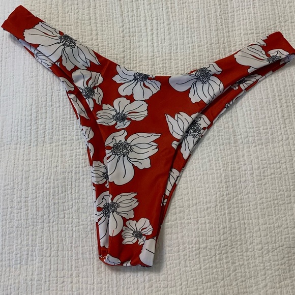 NWOT yellow with red floral detail bikini - Picture 5 of 11